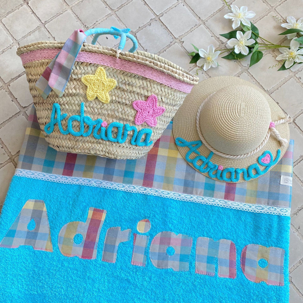 Conjunto capazo y toalla personalizado – Enlazadas A Mi Manera