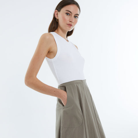Vestido midi escote redondo, sin mangas Andam