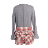 Conjunto jersey gris y short de cuadros de La Ormiga