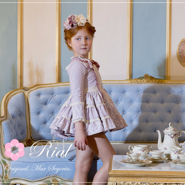 vestido vuelo niña  en tono malva y con encajes de Marita Rial 3992