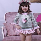 Conjunto de chaleco y braguita para niña de la Marca nini. 