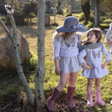 Sudadera gris de niña con encaje y lazo de brillantes de Mon Petit Bonbon
