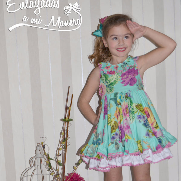 Vestido de Niña con Flores en Buganvilla
