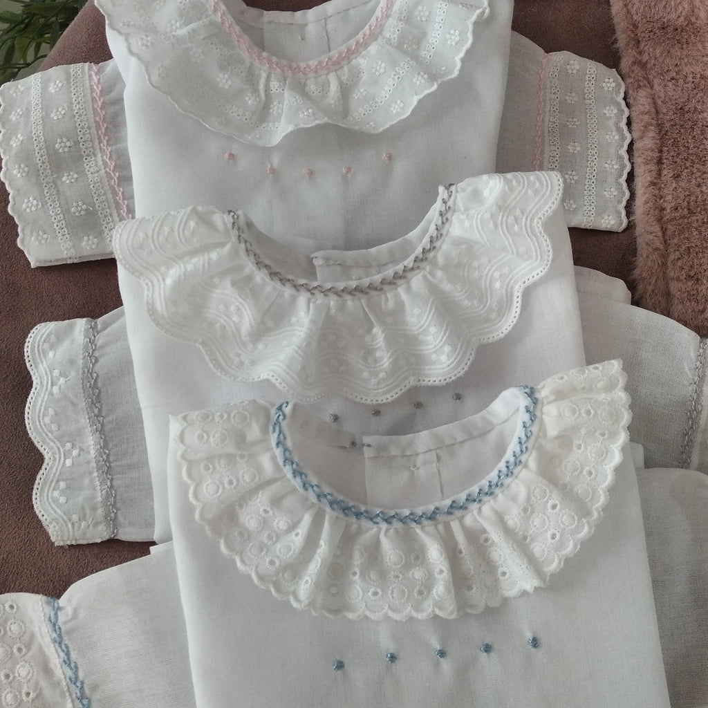 Camisa Batista cuellos – Enlazadas A Mi Manera - Main Image