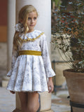 Vestido niña toile de joui mostaza y gris de La Ormiga