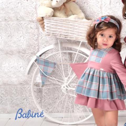 Vestido niña rosa y cuadros celestes de la marca Babiné