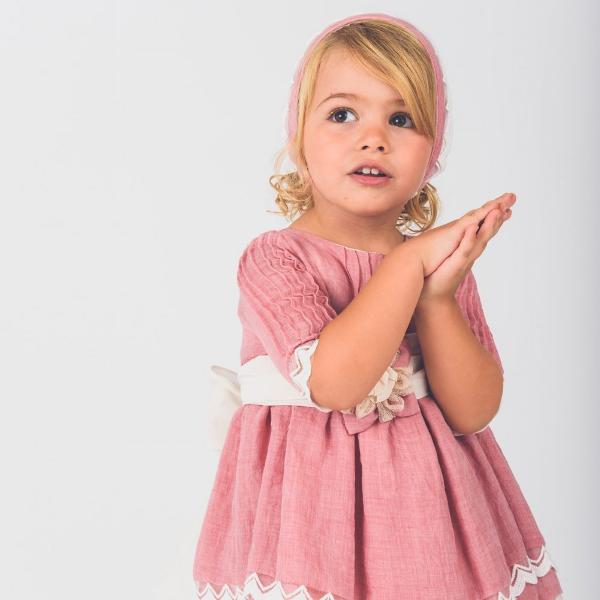 Vestido 3 piezas de niña con capota gasa roja de La Ormiga